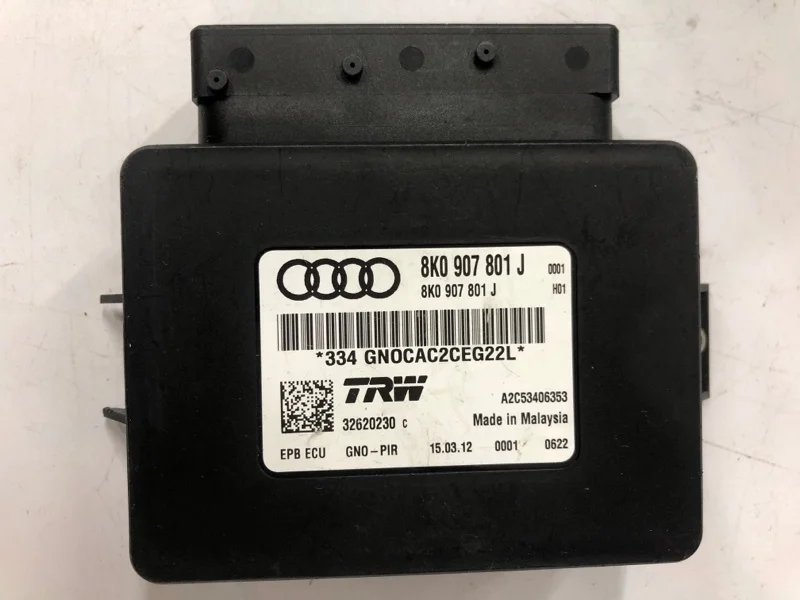 Блок управления стояночным тормозом Audi A4 B8