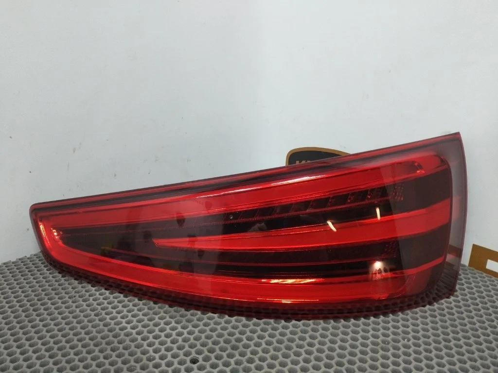 Фонарь Audi Q3 2013 8U