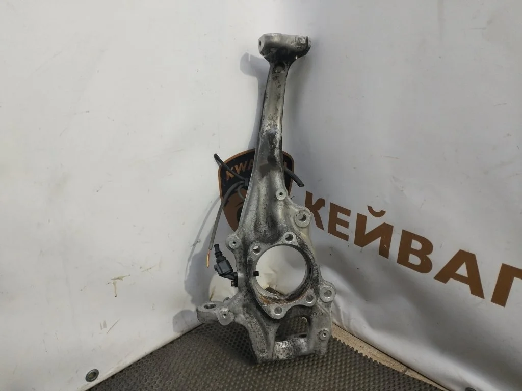 Кулак поворотный Audi A4 2007 B8