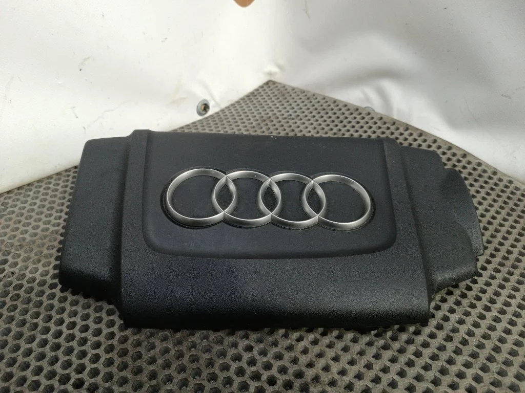Декоративная крышка двигателя Audi A6 2012 C7