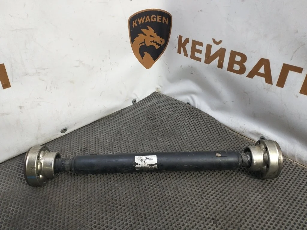 Карданный вал Volkswagen Touareg 7P