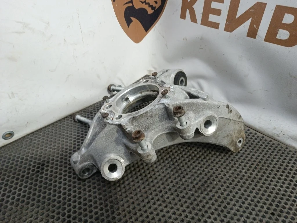 Цапфа Volkswagen Touareg 2011 7P