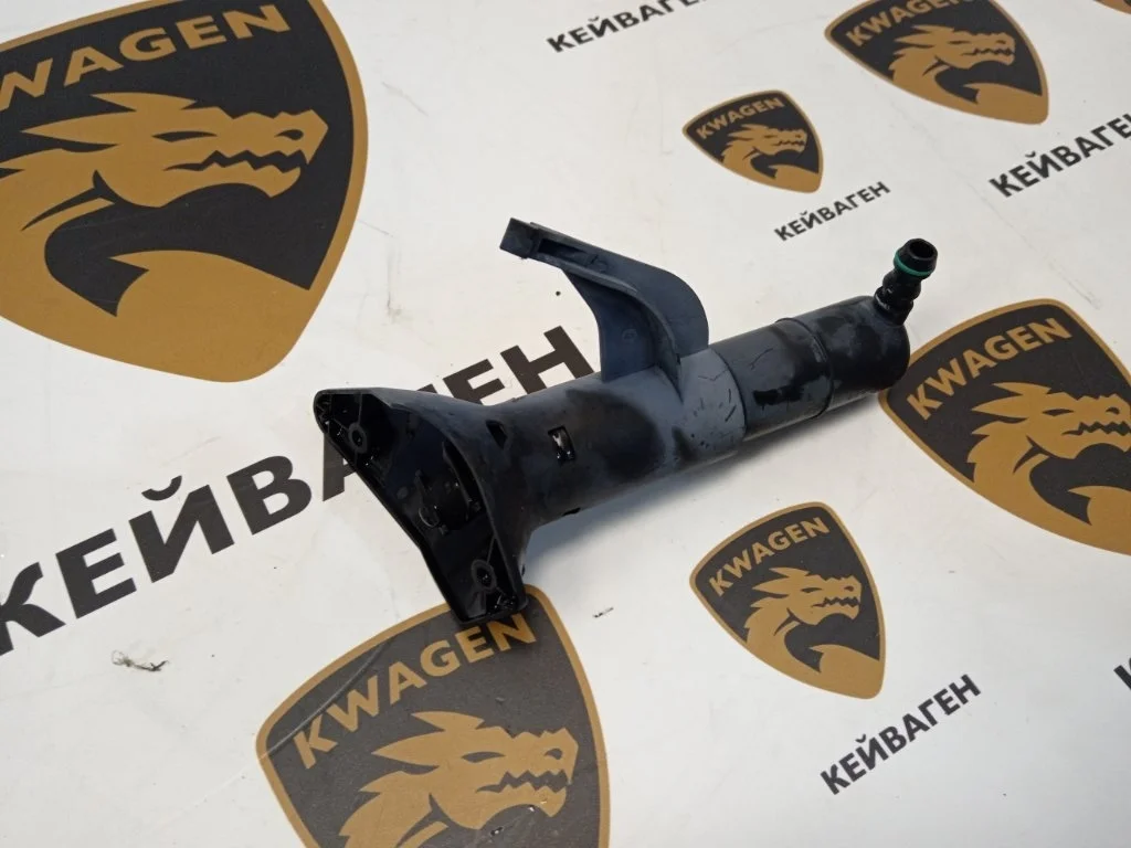 Форсунка омывателя фар Volkswagen Touareg 2011 7P