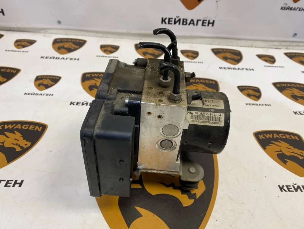 Блок abs Audi Q7 2011 4L