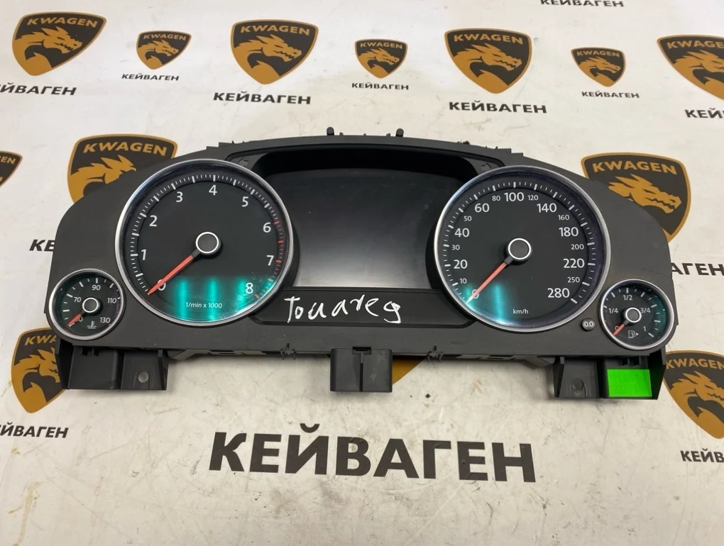 Панель приборов Volkswagen Touareg 2013 7P