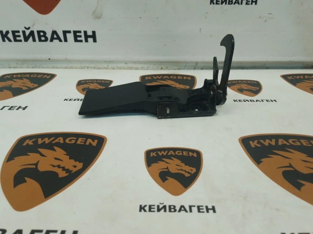 Замок капота Audi Q3 2015 8U