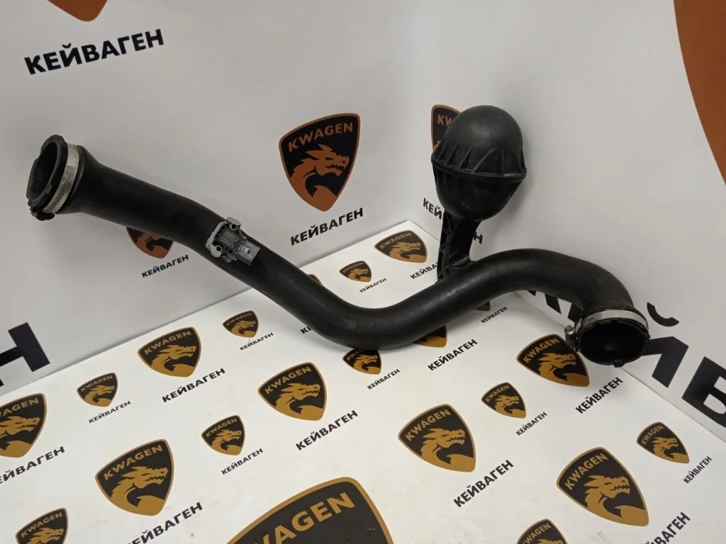 Патрубок интеркулера Audi A5 2017 F5