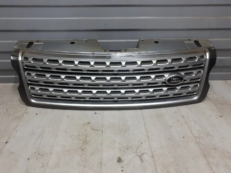 Решетка радиатора Land Rover Range Rover 4 LR077427 L405