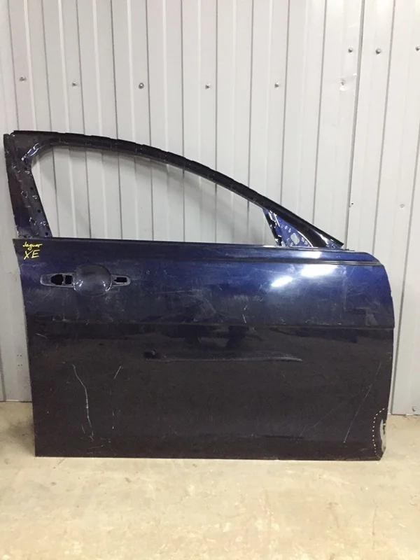 Дверь передняя правая Jaguar Xe GX7320124AA X760