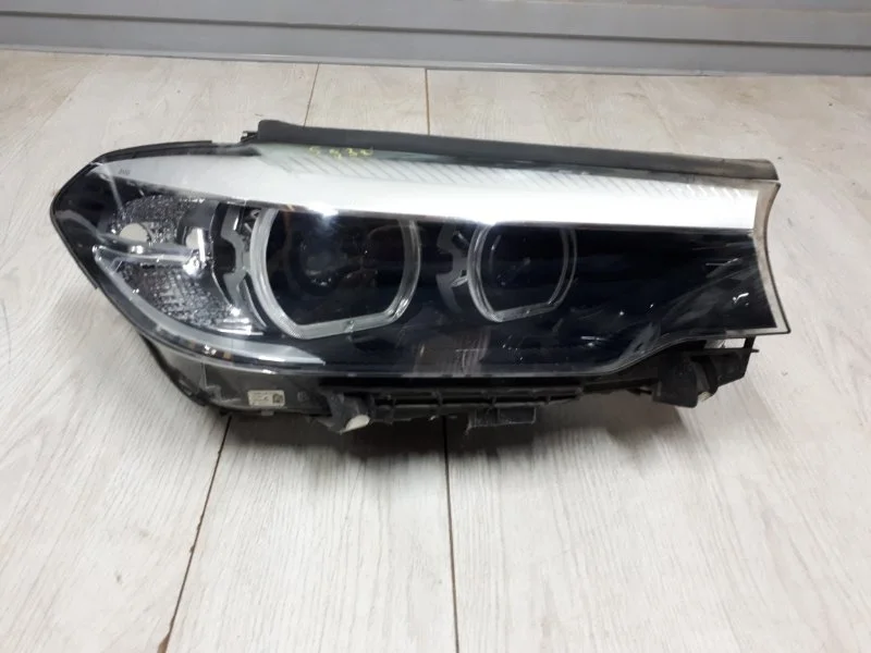 Фара правая Bmw 5Er 63117214952 G30