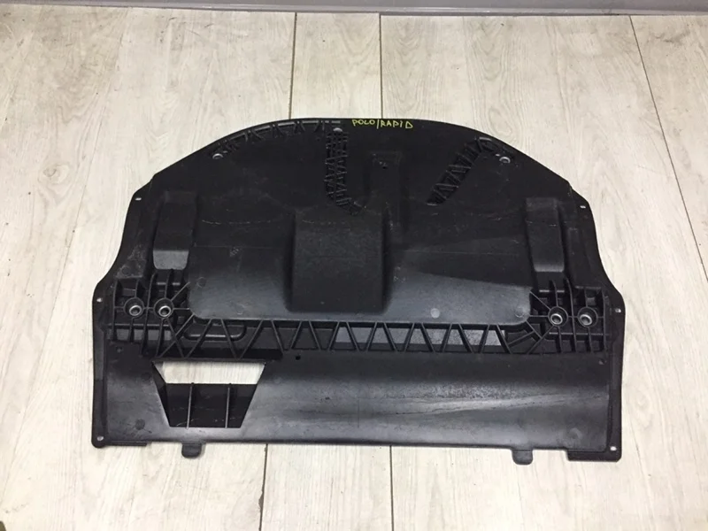Защита двигателя Volkswagen Polo 5 6C0825901A СЕДАН