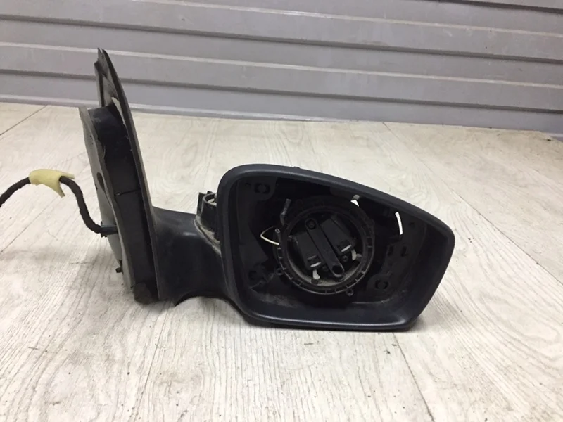 Зеркало правое Volkswagen Polo 5 6RU857508P СЕДАН