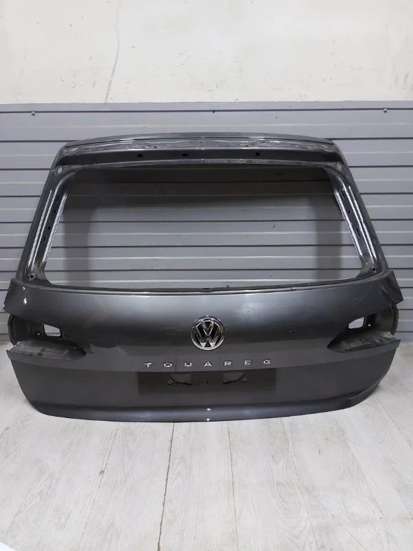 Дверь багажника Volkswagen Touareg 3 760827025E CR7