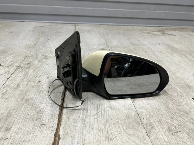 Зеркало правое Hyundai Solaris 2 2017-2022 87620H5110