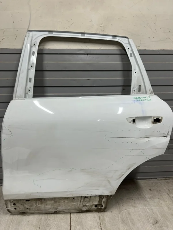 Дверь задняя левая Volkswagen Touareg 2 2010-2018 95853301100GRV