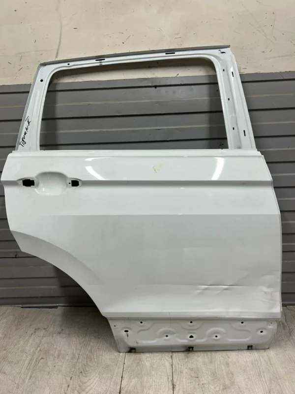 Дверь задняя правая Volkswagen Tiguan 2 2016-2022 5NA833056H MK2