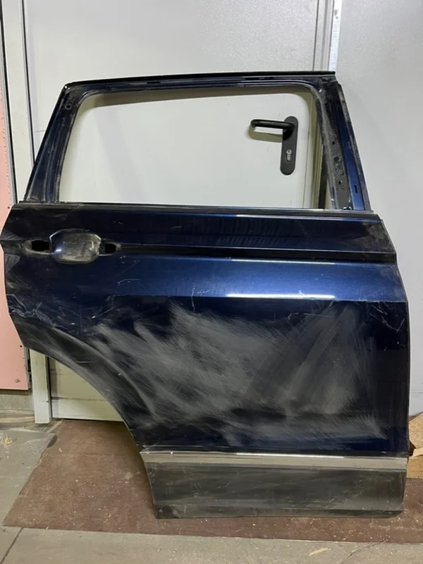 Дверь задняя правая Volkswagen Tiguan 2 2016-2022 5NA833056H MK2
