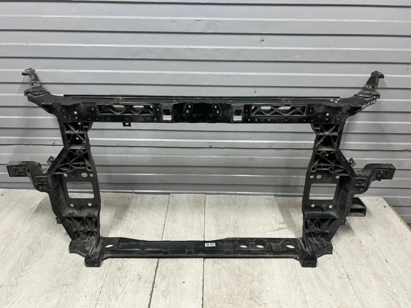 Панель передняя Hyundai Santa Fe 4 рестайлинг 64101S1500 TM