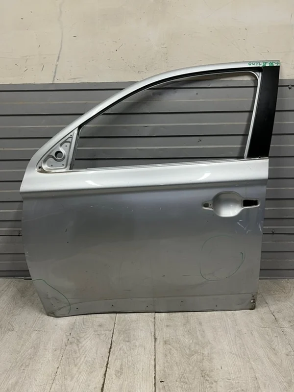 Дверь передняя левая Mitsubishi Outlander 3 2015-2022 5700B843 GF