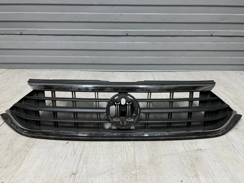 Решетка радиатора Volkswagen Polo 6 2020 6N5853651RYP ЛИФТБЕК