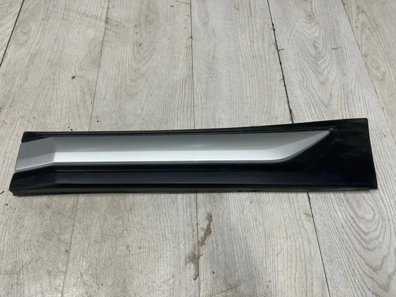 Молдинг двери левой Mitsubishi Outlander 3 2015-2022 5757A409 GF