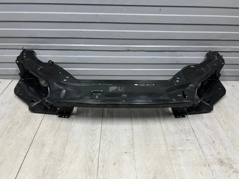 Панель передняя (суппорт радиатора) Volvo Xc70 2007-2016 31335558