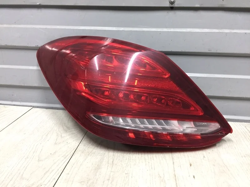Фонарь задний левый Mercedes-Benz C-Klasse 2014-2018 A2059060357 W205
