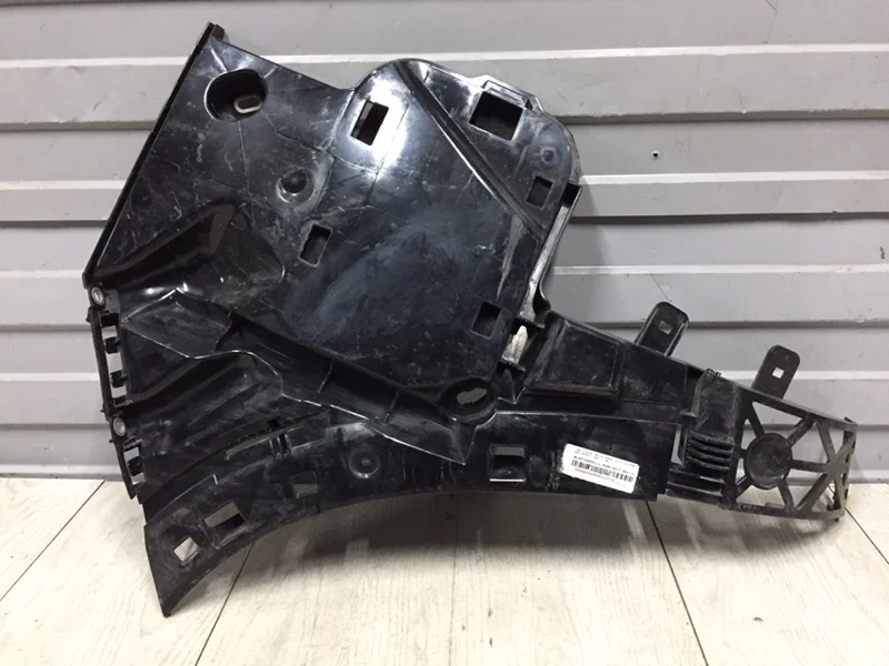 Кронштейн бампера левый Mercedes-Benz Gle 2019 A1678801907 W167