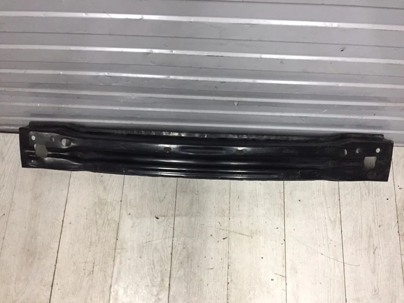 Усилитель бампера Toyota Camry 2018 5213133180 V70