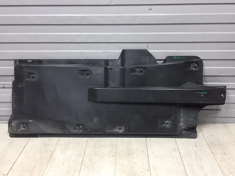 Защита днища Volkswagen Polo 5 2010-2020 6RU825201A СЕДАН