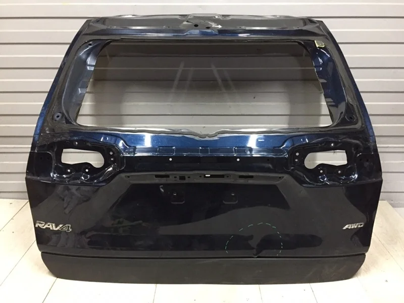 Дверь багажника Toyota Rav4 2018-2023 670050R380 CA50