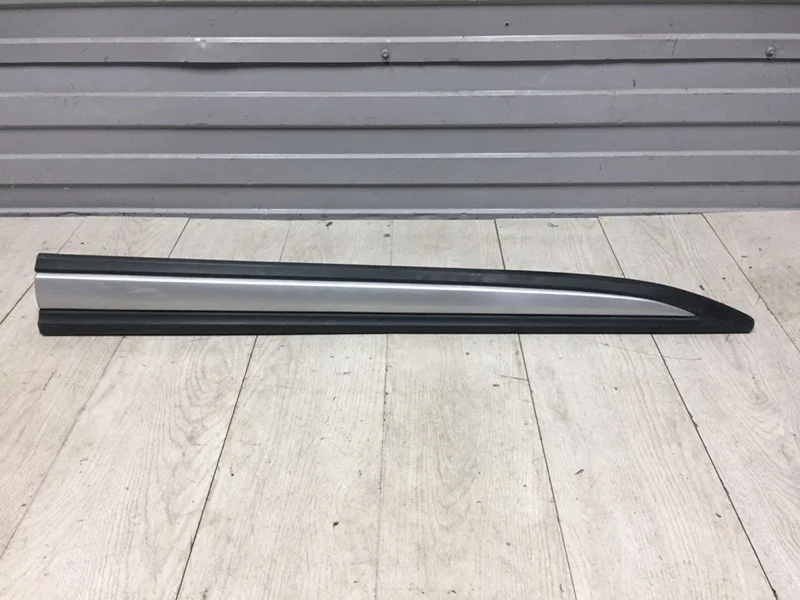 Молдинг двери правой Mitsubishi Outlander 3 2015-2023 5727A404 GF