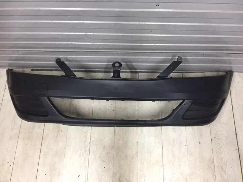 Бампер передний Renault Logan 2009-2014 8200748275 1