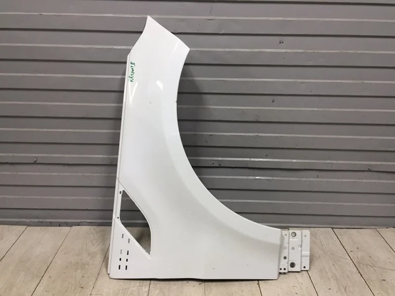Крыло переднее правое Land Rover Range Rover Sport 2013-2017 LR061823 L494