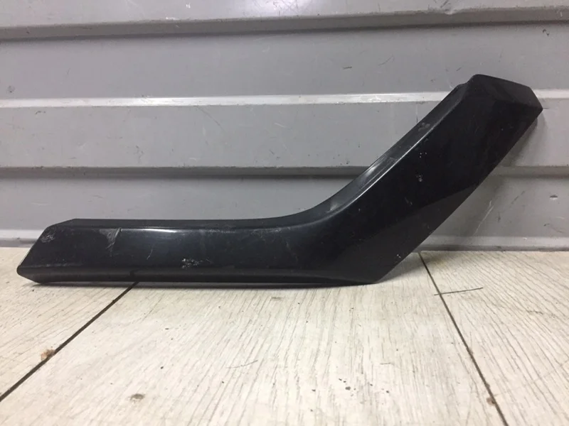Молдинг бампера Mitsubishi Pajero Sport 3 2015-2021 6407A154