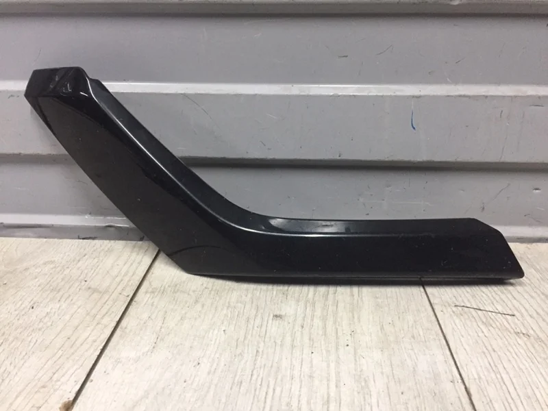 Молдинг бампера Mitsubishi Pajero Sport 3 2015-2021 6407A153