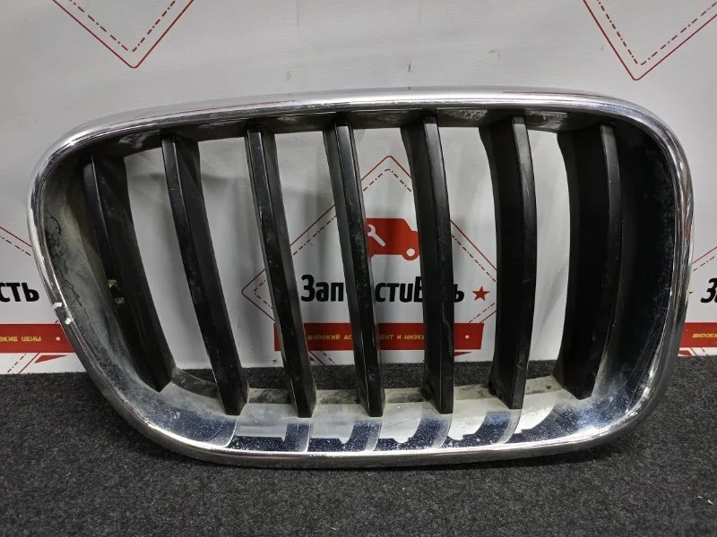 Решетка радиатора правая Bmw X3 2010-2014 51117210726 F25