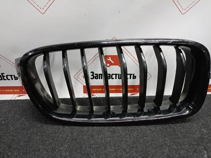 Решетка радиатора правая Bmw 3Er 2011-2018 51137405836 F30