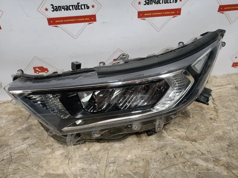 Фара левая Toyota Rav4 2018-нв 8118542840 CA50