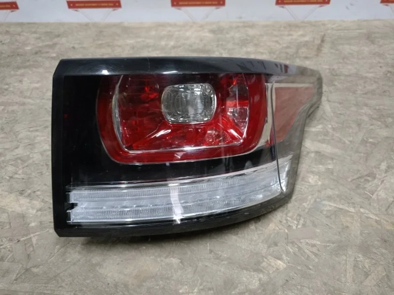 Фонарь задний правый Land Rover Range Rover Sport 2 2013-2018 LR061588 L494