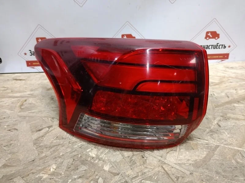 Фонарь задний левый Mitsubishi Outlander 3 2015-2023 8330B173 GF