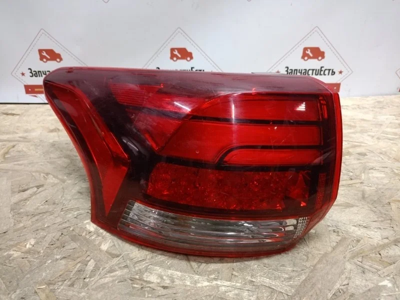 Фонарь задний левый Mitsubishi Outlander 3 2015-2023 8330B173 GF