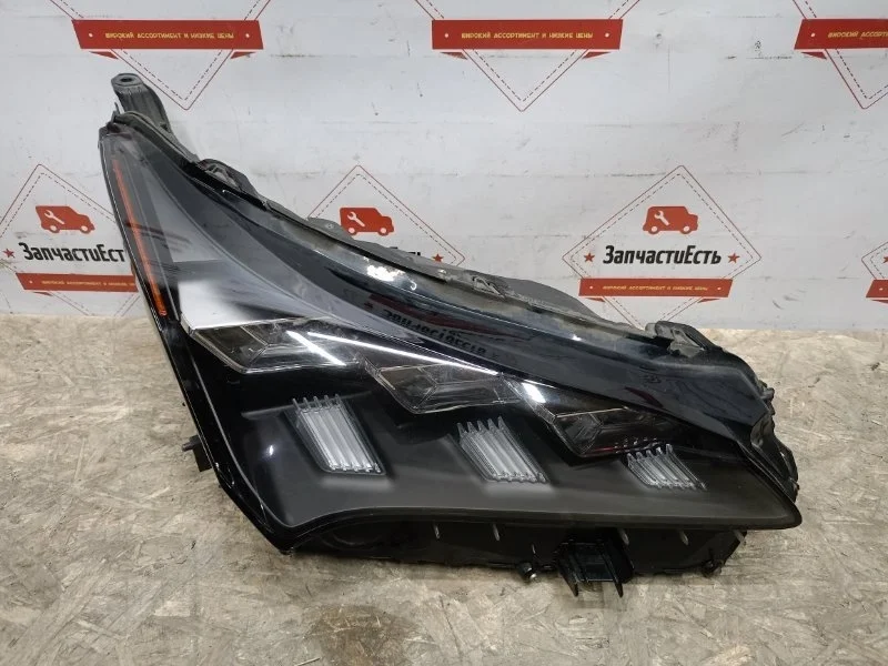 Фара правая Lexus Nx 2014-2017 8114578080 1