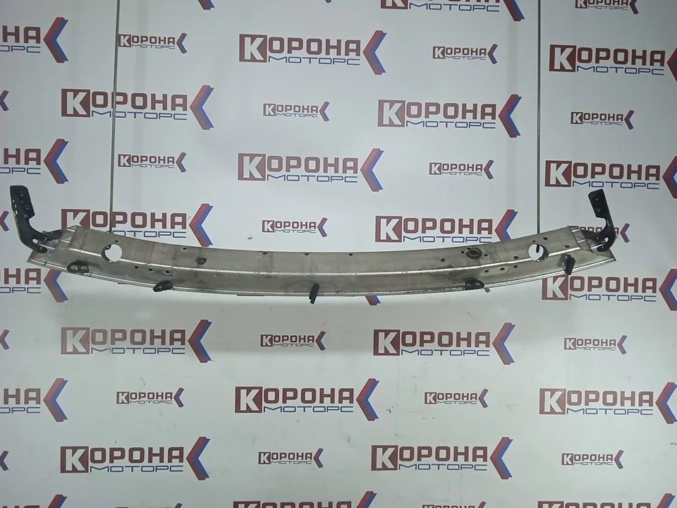 Усилитель бампера Б/У оригинал