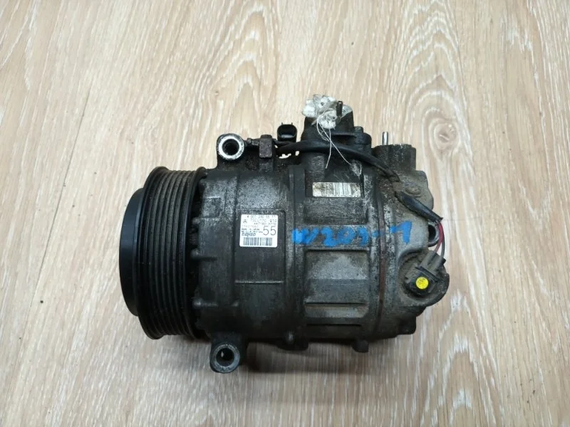 Компрессор кондиционера Mercedes 2006 W203