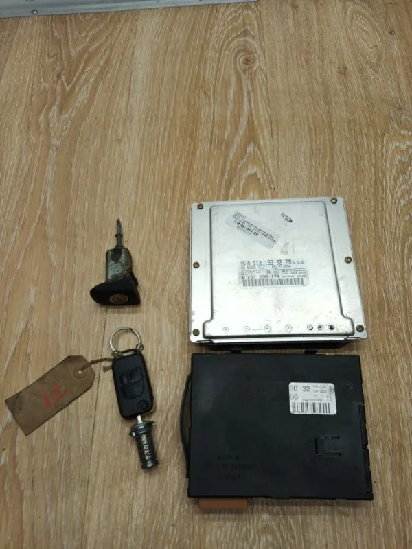 Комплект блоков с ключом Mercedes ML 2003 W163