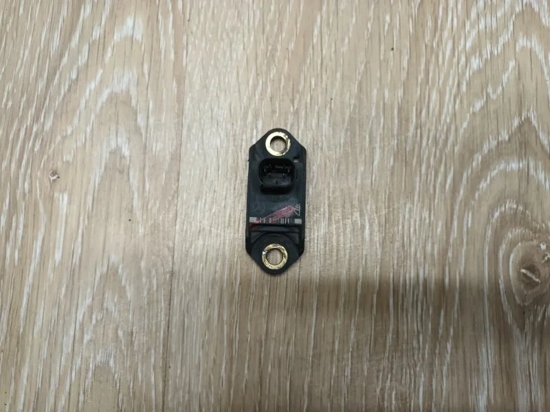 Датчик ускорения Mercedes W221