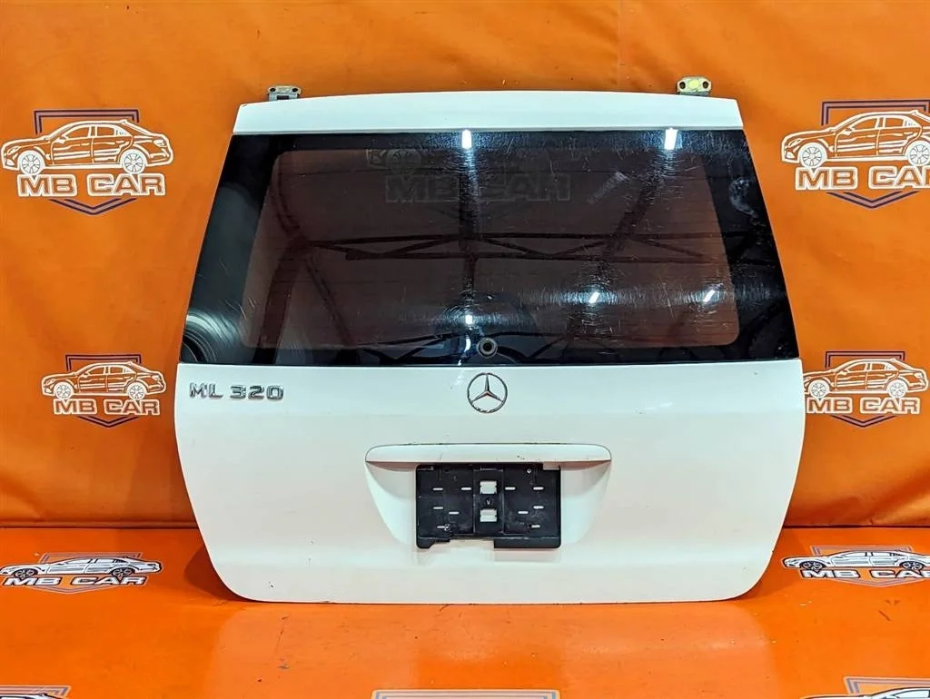 Крышка багажника Mercedes-Benz