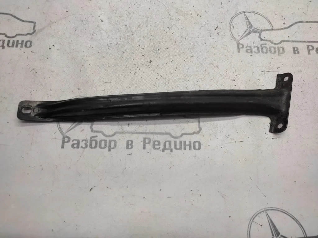 Распорка Mercedes-Benz
