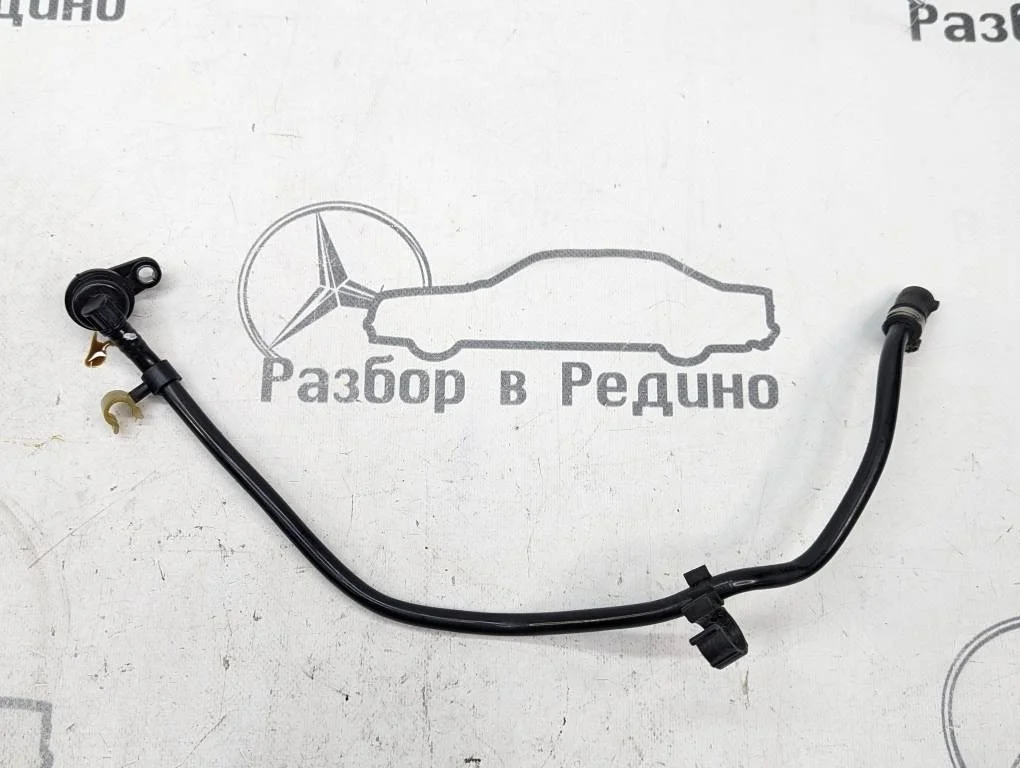 Трубка вентиляции картерных газов Mercedes-Benz